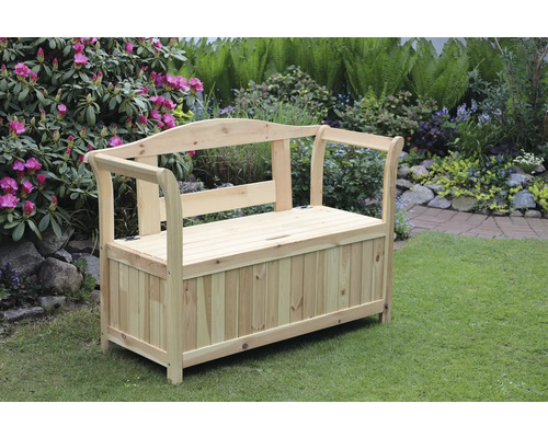 Holzbank mit Stauraum im Garten