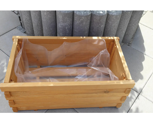 Holzpflanzkasten mit Folie für den Garten