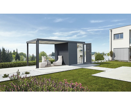 Szene mit einem modernen Gartenhaus mit Pergola, Gartenmöbeln und begrüntem Garten