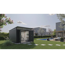 Garten Szene mit Gerätehaus, Fahrrad und Gartengeräten