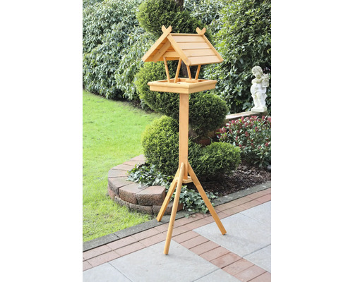 Vogelhaus aus Holz auf einem Garten