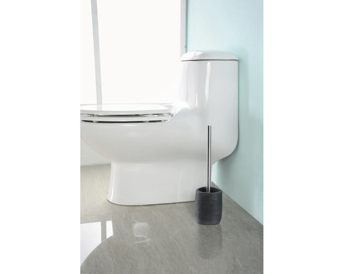 Keramiktoilette mit Toilettenbürste und Halter