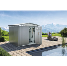 Gartenschuppen aus Metall mit geöffneten Türen und Gartengeräten