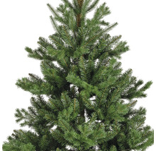 Detailaufnahme eines künstlichen Weihnachtsbaums