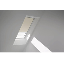 Dachfenster mit Rollo im Dachgeschoss