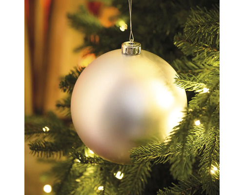 Weihnachtsbaumkugel am Weihnachtsbaum