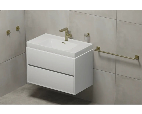 Badezimmer mit Waschbeckenunterschrank, Armatur und Handtuchhalter