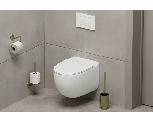 Modernes Badezimmer mit wandhängendem WC, Betätigungsplatte, Toilettenpapierhalter und WC-Bürste.
