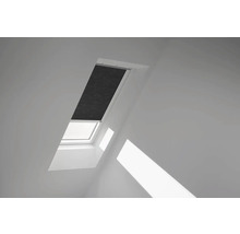 Dachfenster mit geschlossenem Verdunkelungsrollo