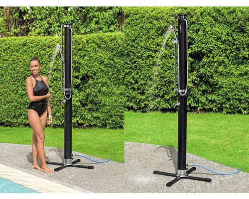 Gartendusche mit Duschkopf und Handbrause auf einer Terrasse