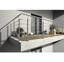 Balkon mit Edelstahlgeländer, Pflanzen und Sitzgelegenheiten