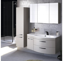 Modernes Badezimmer mit Waschtischunterschrank, Spiegelschrank und Hochschrank.