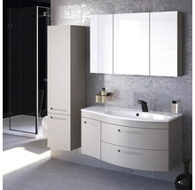 Modernes Badezimmer mit Waschtisch, Spiegelschrank und Hochschrank vor grauer Wand