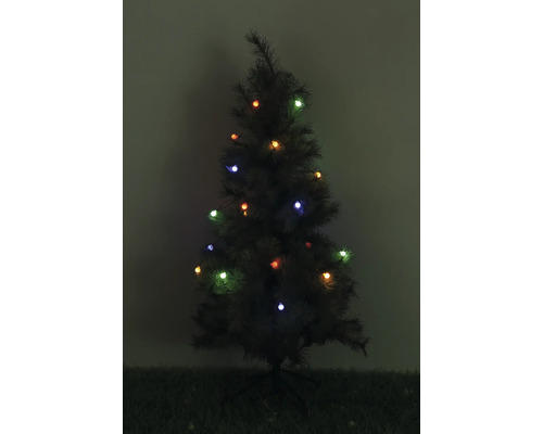 Geschmückter Weihnachtsbaum mit farbigen Lichtern