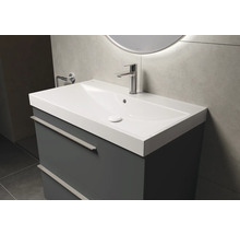 Waschtischkombination mit Waschbecken und Unterschrank im Badezimmer
