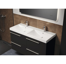 Waschtischunterschrank mit zwei Waschbecken und Schubladen im Badezimmer