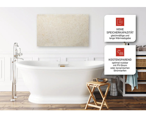 Badezimmer mit Badewanne und Infrarotheizung an der Wand