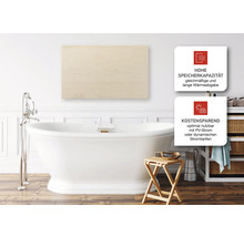 Badezimmer mit freistehender Badewanne und Infrarotheizung an der Wand