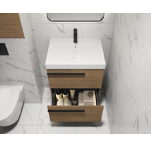 Waschtisch mit Schublade im Badezimmer