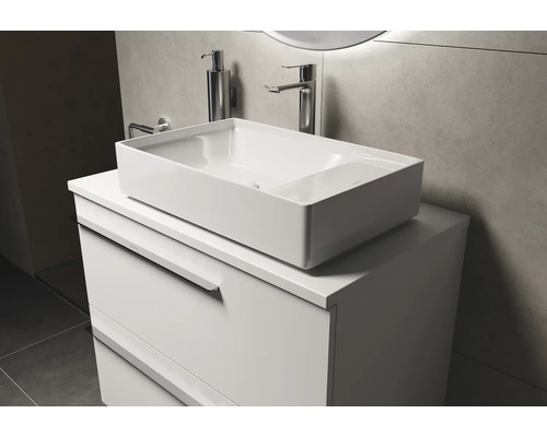 Modernes Badezimmer mit Aufsatzwaschbecken und Unterschrank