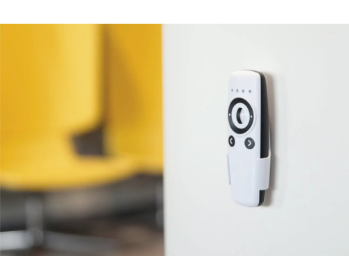 Fernbedienung mit Wandhalterung