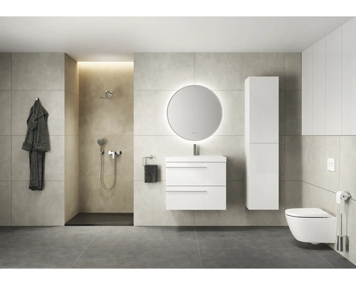 Modernes Badezimmer mit Dusche, Waschtisch, Spiegel, Toilette und Badmöbeln