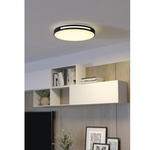 Runde Deckenleuchte im Wohnzimmer