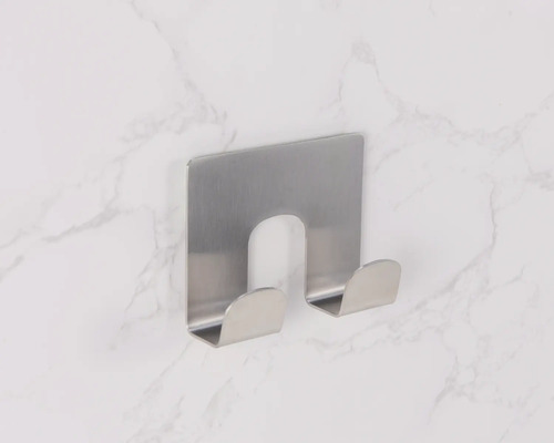 Wandhalterung aus Metall mit zwei Haken