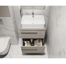 Modernes Badezimmer mit Waschbeckenunterschrank und offenem Schubfach