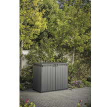 Gartenschrank aus Kunststoff im Garten