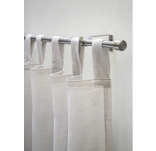 Vorhang mit Schlaufenaufhängung an einer Gardinenstange