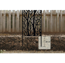 Dekorative Gartenwand mit Baummuster und Montage im Erdreich, Einbautiefe 30 Zentimeter