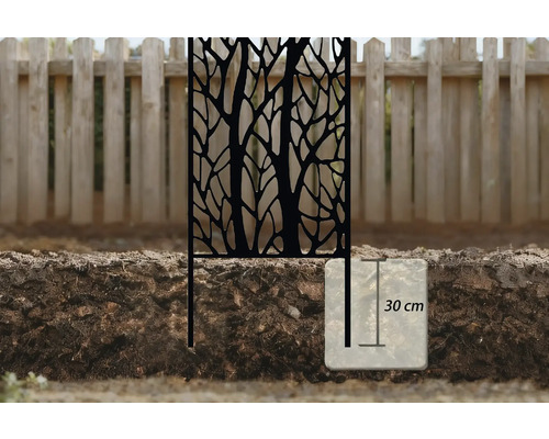 Dekorative Gartenwand mit Baummuster und Montage im Erdreich, Einbautiefe 30 Zentimeter