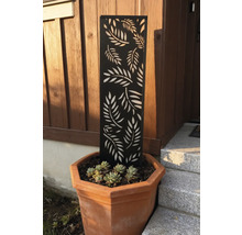 Blumenkübel mit Rankhilfe und Blattmuster