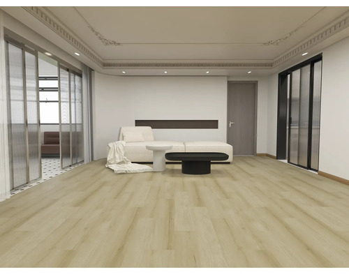 Heller Wohnraum mit Sofa, Couchtisch und Schiebetüren