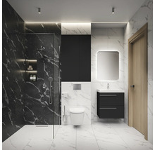 Modernes Badezimmer mit Dusche, Toilette, Waschtisch und Spiegel