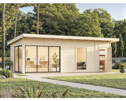 Modernes Gartenhaus aus Holz mit Flachdach, großen Fenstern und einer Außentür mit Regalen