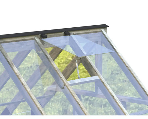 Detailansicht des Dachfensters eines Gewächshauses mit Holzrahmen