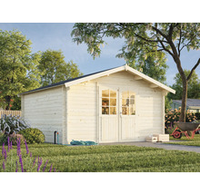 Garten Szene mit einem hellen Holzgartenhaus mit Doppeltüren und Fenstern unter einem Baum.