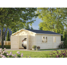 Holzgarage mit geöffnetem Tor, Auto und Fenster im Garten