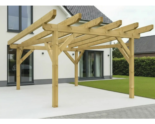 Holzpergola im Gartenbereich