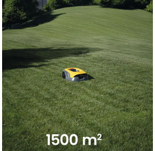 Rasenmähroboter auf einer Rasenfläche von 1500 Quadratmetern