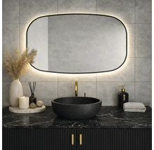 Badezimmer mit schwarzem Waschtisch, rundem Waschbecken und beleuchtetem Spiegel