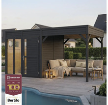 Gartenhaus mit Lounge-Bereich und Ecksofa auf Terrasse