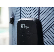 MSpa Whirlpool Steuereinheit mit HydroJet Tech Logo und Wassertropfen auf einer gemusterten Oberfläche.