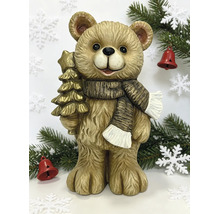 Dekorative Weihnachtsfigur Bär mit Schal und kleinem Tannenbaum mit Stern.