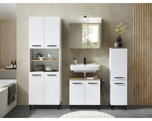 Modernes Badezimmermöbel-Set in Weiß mit Holzoptik-Akzenten, bestehend aus Hochschrank, Spiegelschrank, Waschbecken und Unterschrank.