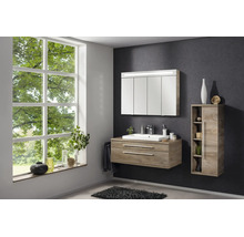 Modernes Badezimmer Set in Holzoptik mit Waschtischunterschrank, weißem Waschbecken, Spiegelschrank mit Beleuchtung und hohem Seitenschrank.