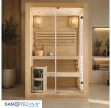 Innensauna aus hellem Holz mit Glasfront, zwei Sitzbänken, Saunaofen und Zubehör in einem hellen, organisierten Raum. Sanotechnik Logo.