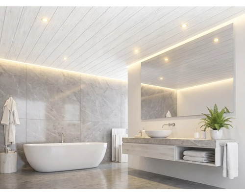 Modernes, helles Badezimmer mit freistehender Badewanne, marmorierten Wandfliesen, Waschtischunterschrank mit Aufsatzbecken und Holzdecke.